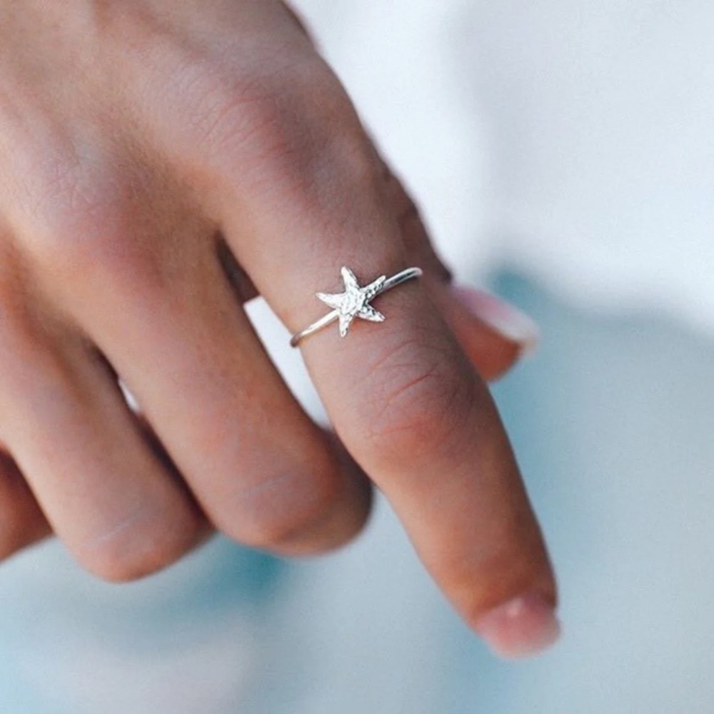 Pura Vida silver starfish ring
